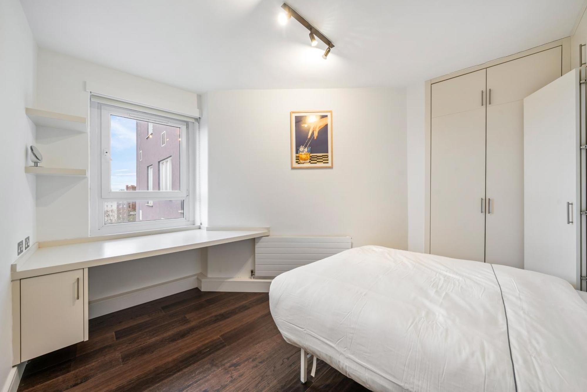 Relax, Play And Work In London Apartment Exterior photo