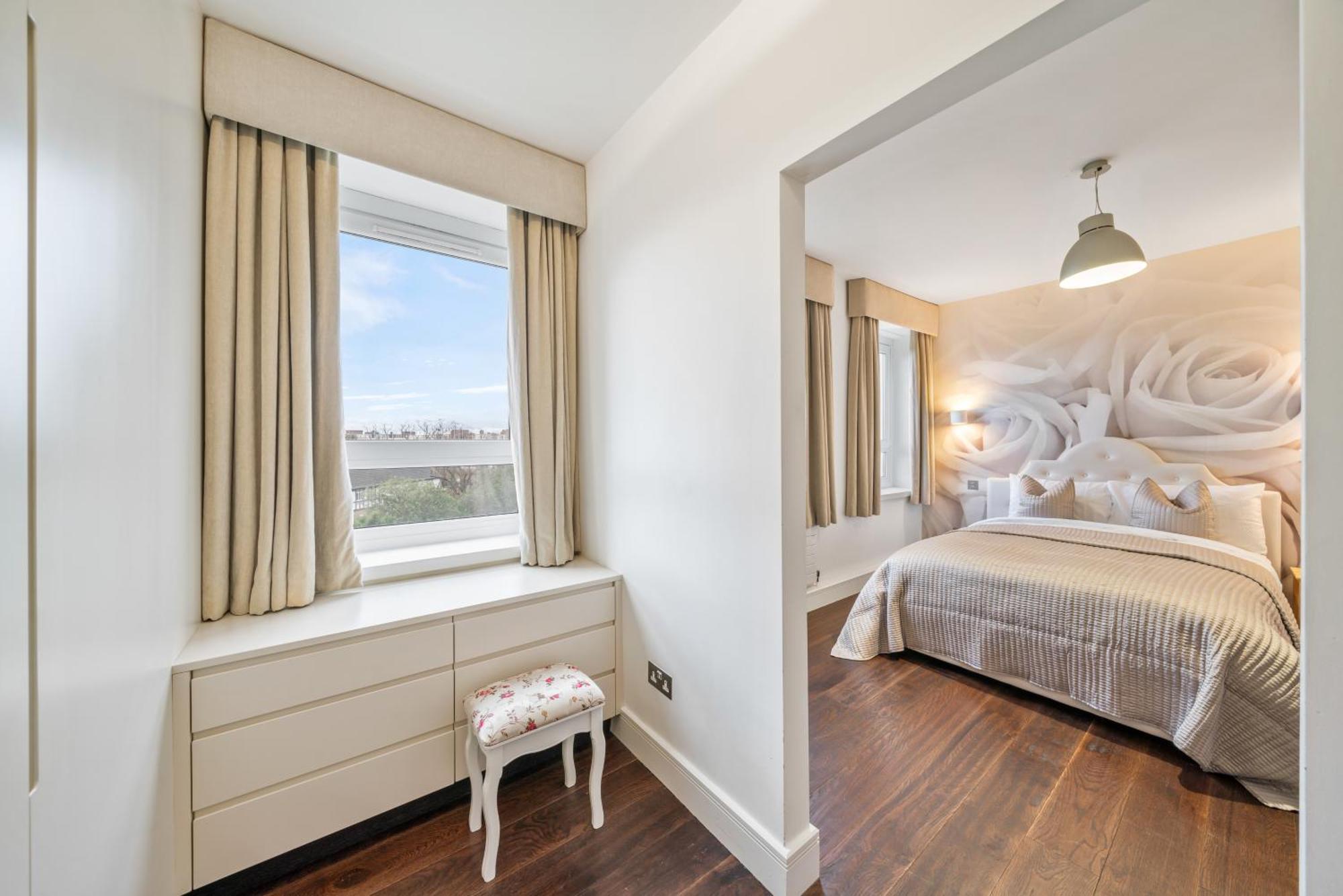 Relax, Play And Work In London Apartment Exterior photo